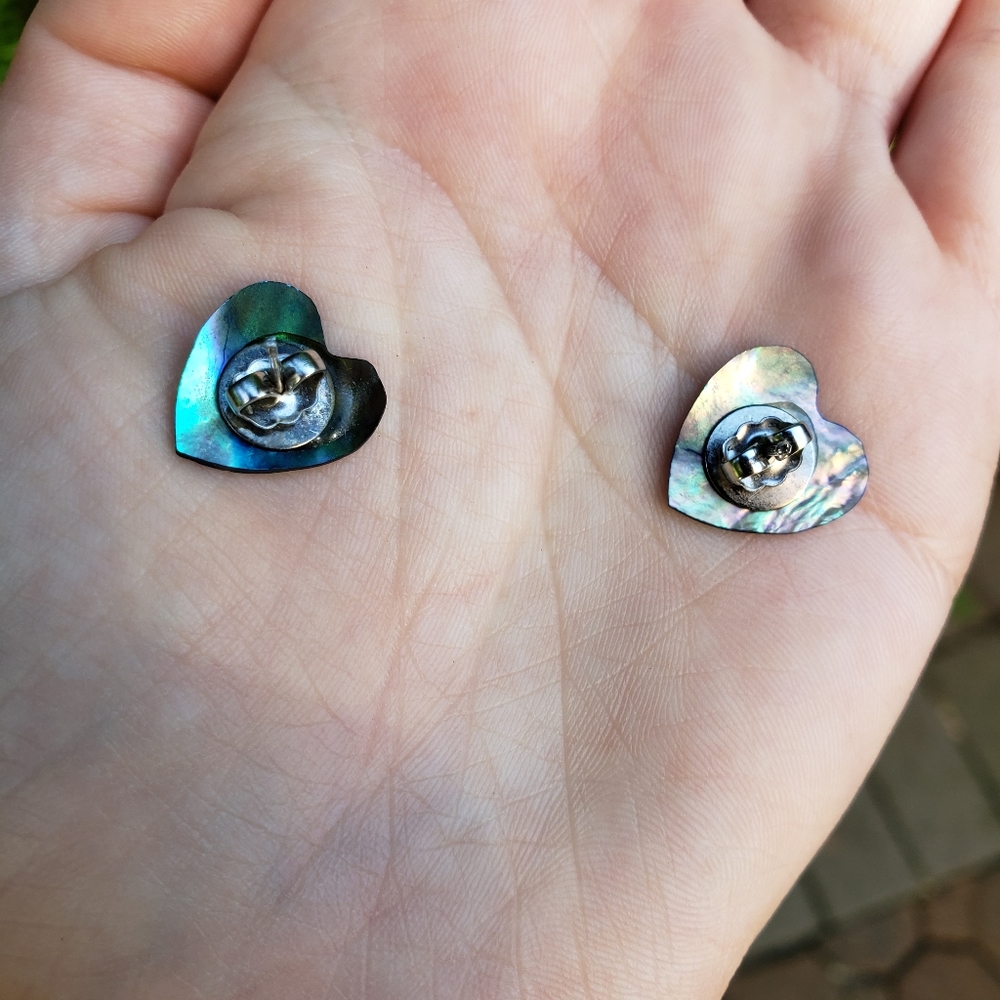 NWOT Genuine Abalone Shell Heart Earrings - Picture 6 of 6